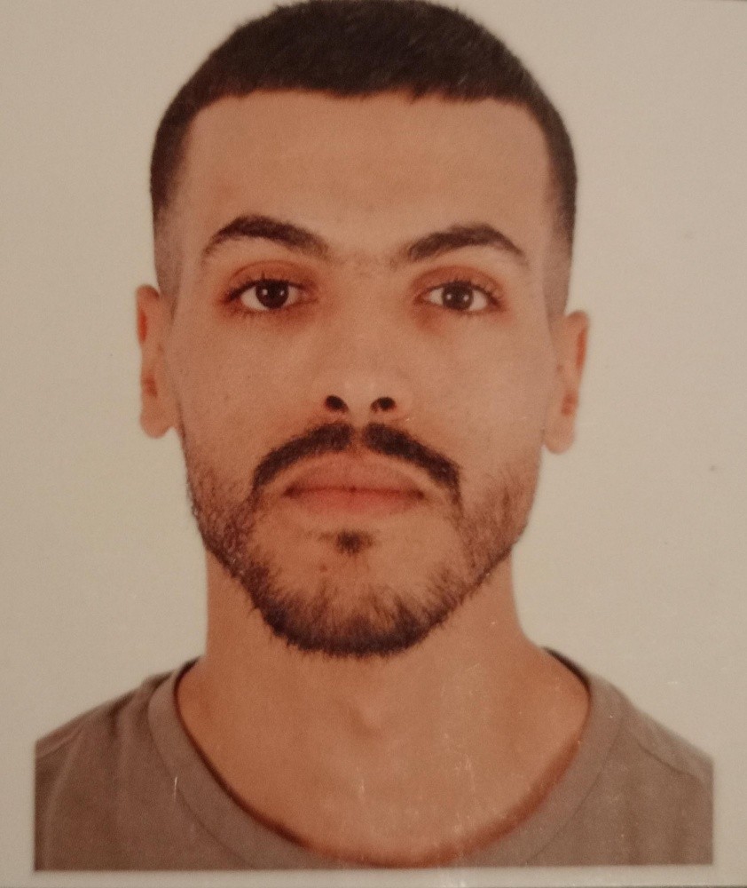 ياسين خ - 1