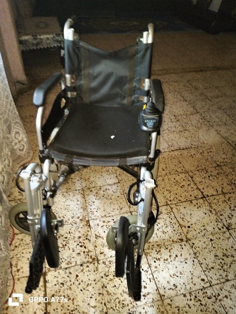 مقعد متحرك  - 1