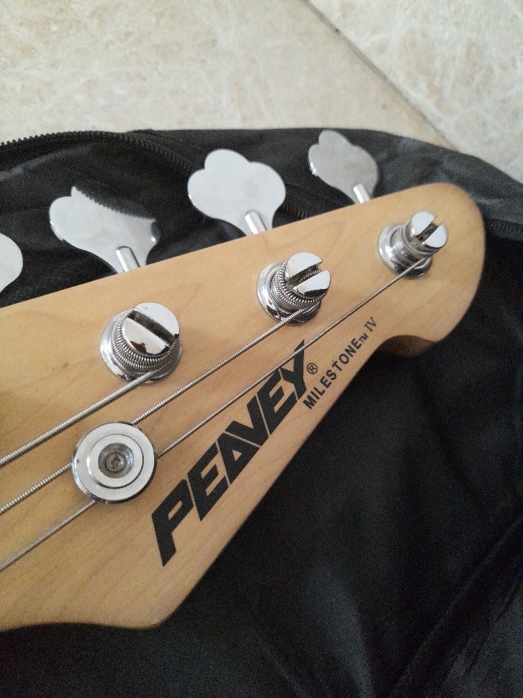 Guitare basse peavey milestone iv - 3