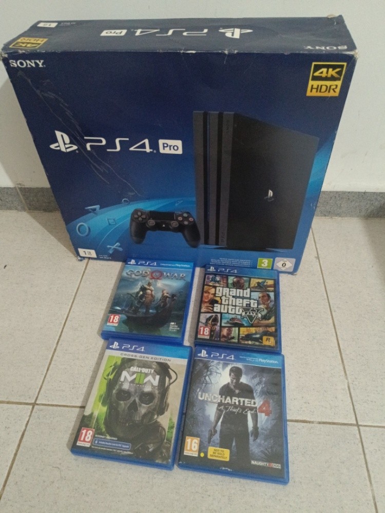 playstation 4 1T Pro 4 K - 1