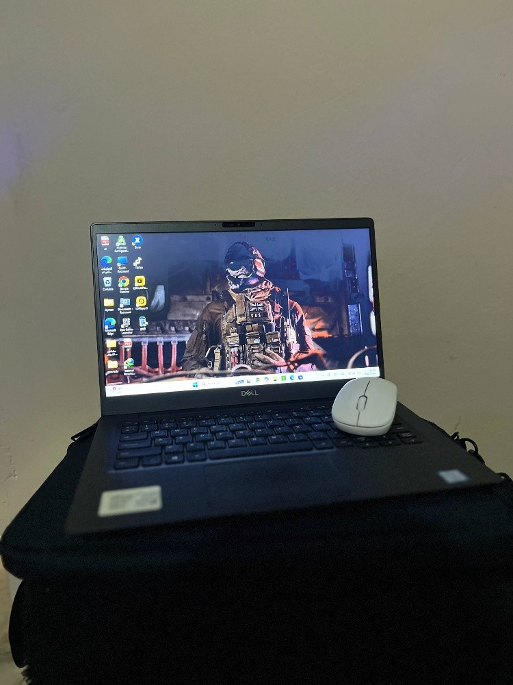 dell latitude 7300 - 1
