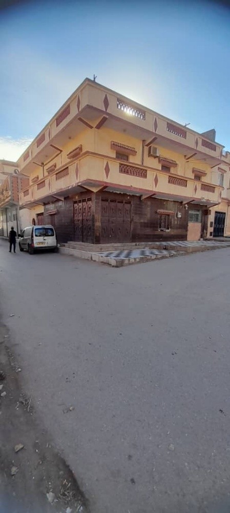 Maison de façade  - 1