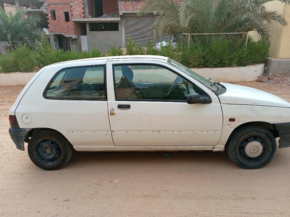 clio japonaise - 2