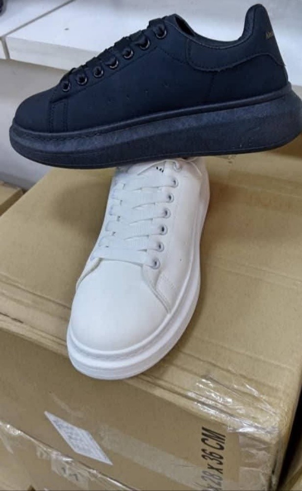 Chaussures pour les hommes  - 1
