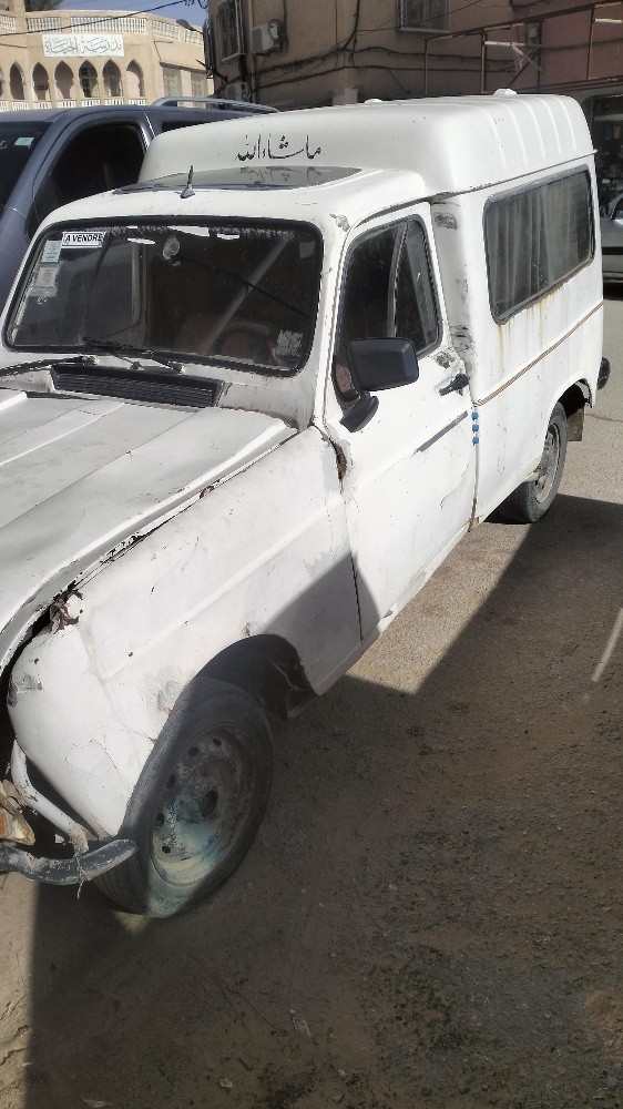 Renault 4 - 2