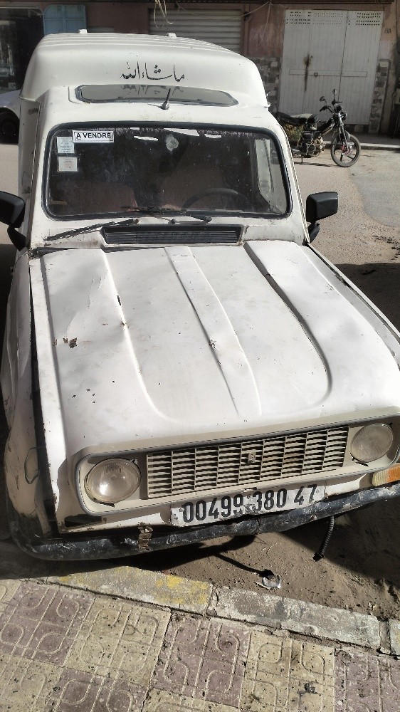 Renault 4 - 1