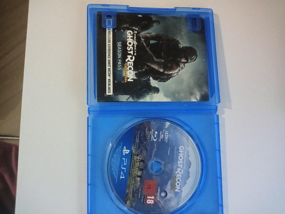 شريط بلاي ستايشن 4 - 2