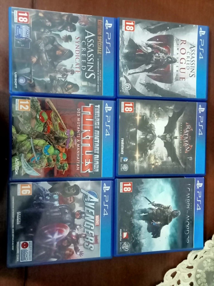 play station 4 - 2