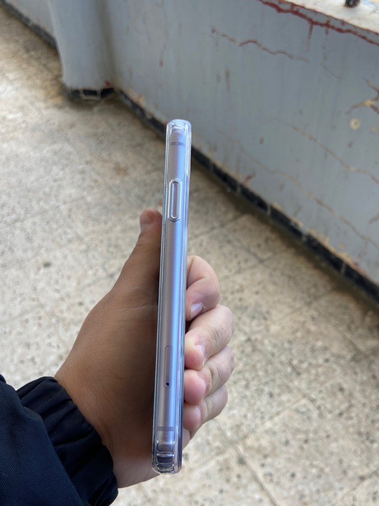iPhone 11 - 6