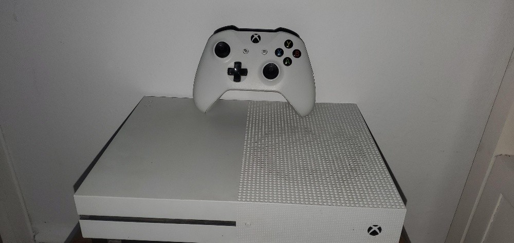 xbox one s - 3