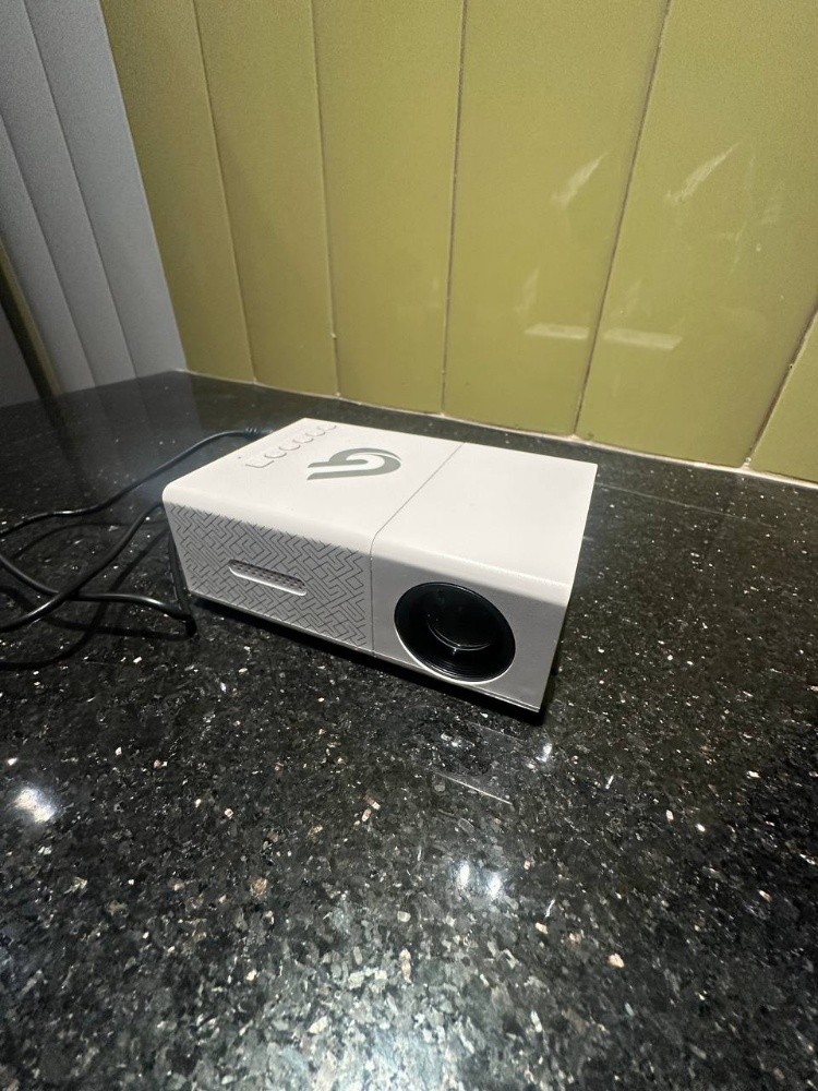 Mini projecteur / Datashow compac - 2