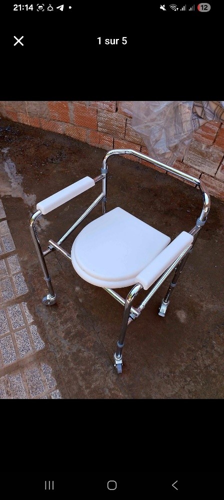 chaise toilette pour malades - 1