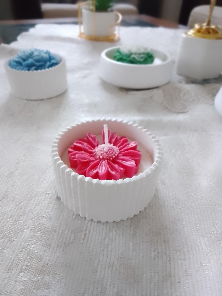 شموع ذو رائحة منعشة و ديكرو جميل - 1