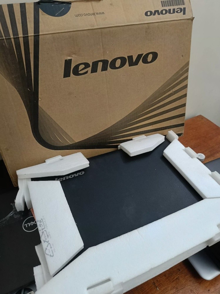 laptop Lenovo - 1