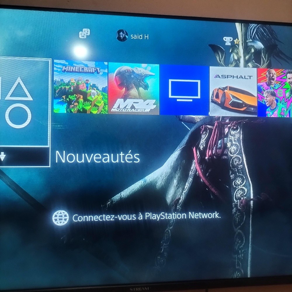 play station 4 - 2