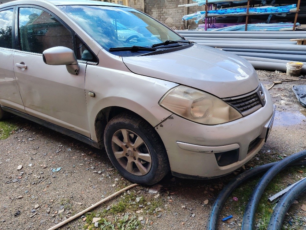 nissan - 1