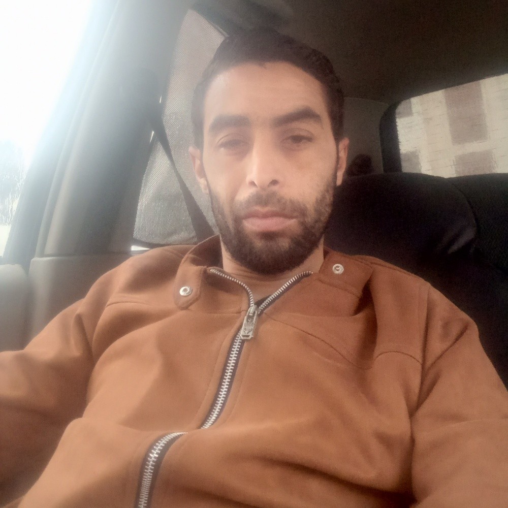 بحث عن عمل كسائق وزن خفيف  - 1