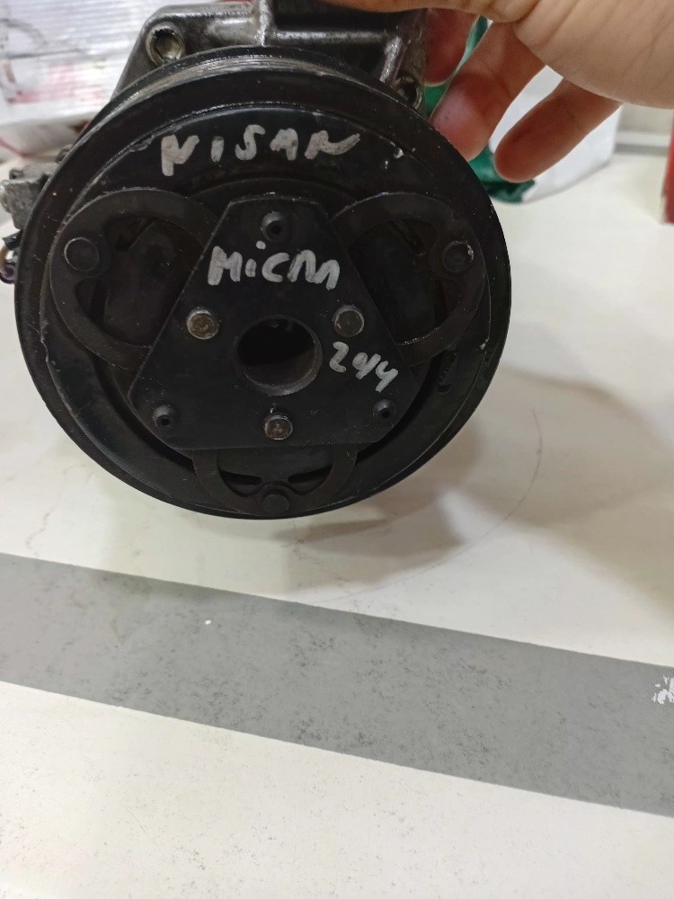 compresseur clim Nissan Micra - 3