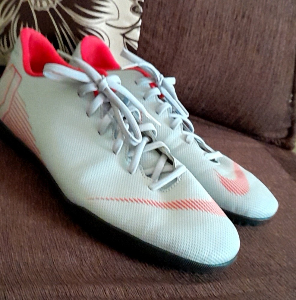 chaussure futsal - 1