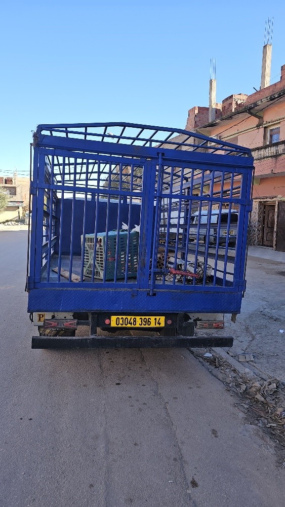 شاحنة  - 2