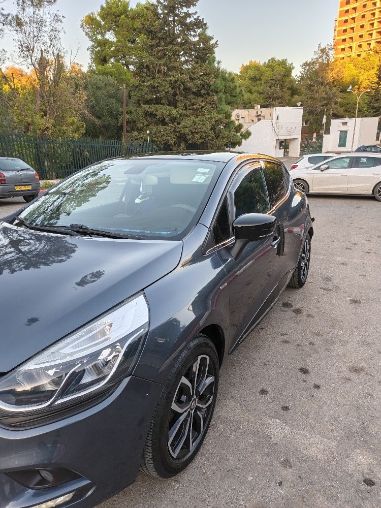 clio 4 - 3