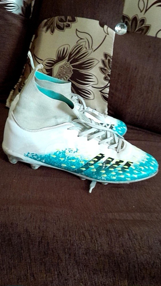 soulier football crompom - 2