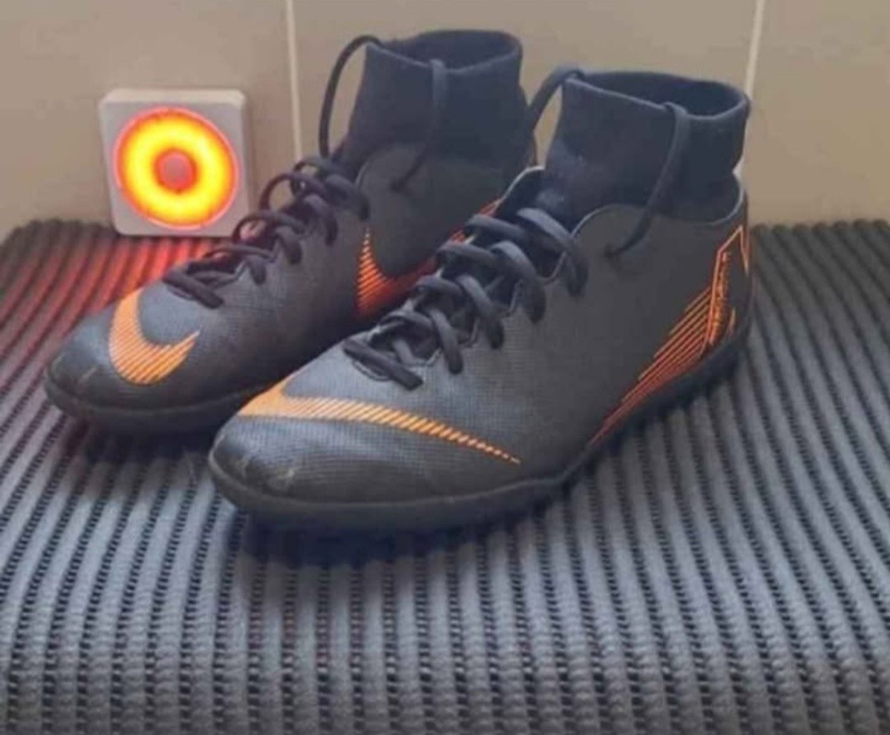chaussure ts terrain Nike 44 - 1