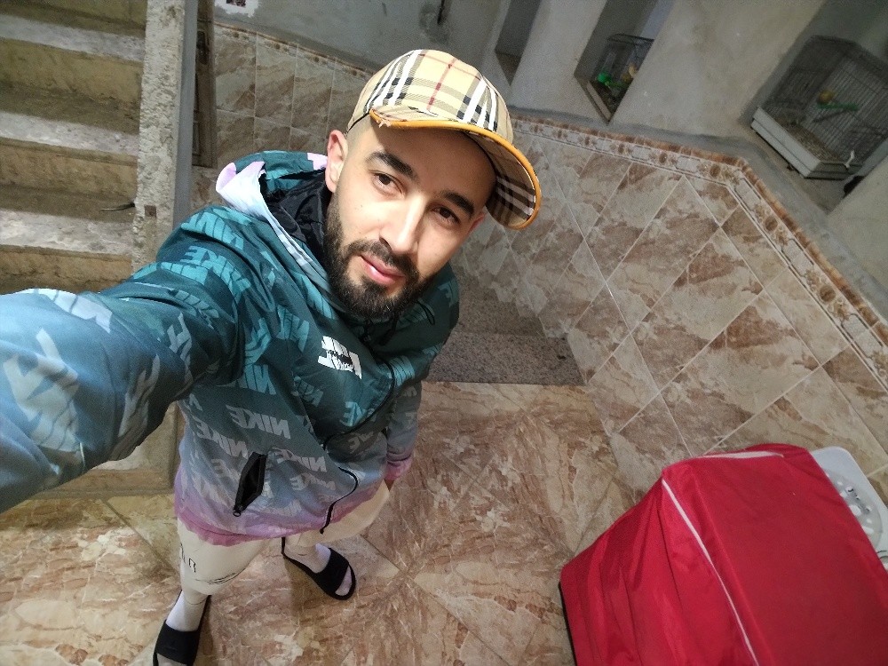 ابحث عن عمل في مجال حارس او عون أمن او سائق - 1