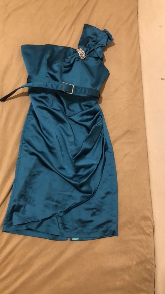 très belle robe pour fêtes femme - 1