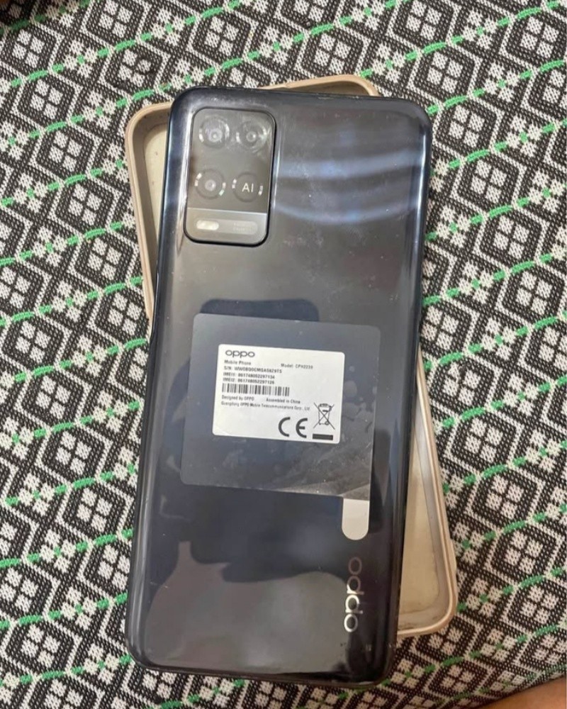Téléphone oppo en vent - 1