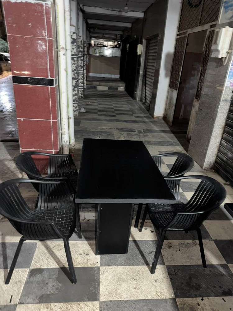 4 twabal w 15 koursi - 1