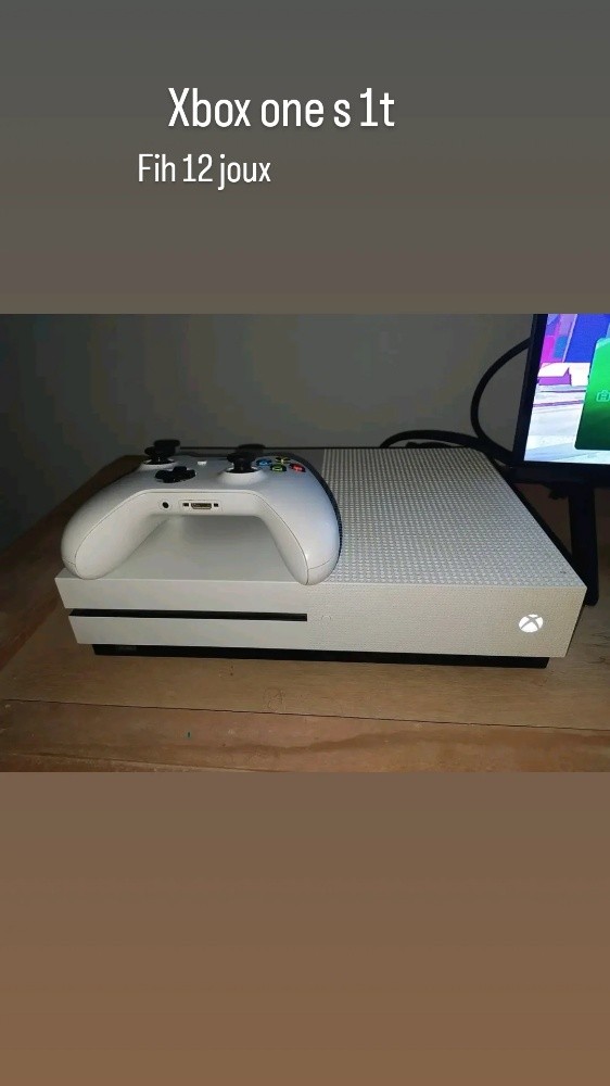 xbox one s 1t - 1