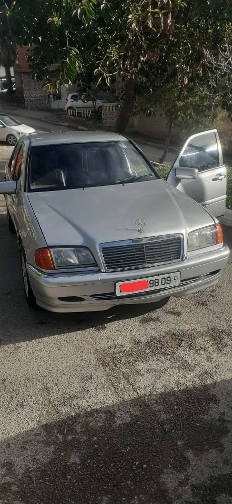 Mercedes C220 - 3