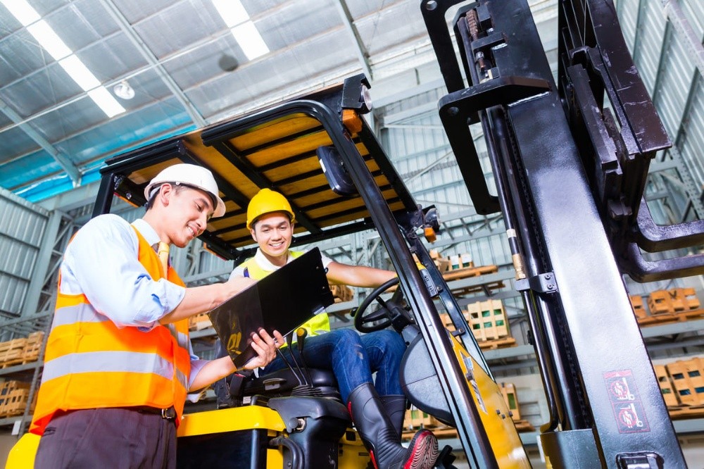 Je recherche un emploi dans le secteur de la logistique. - 1