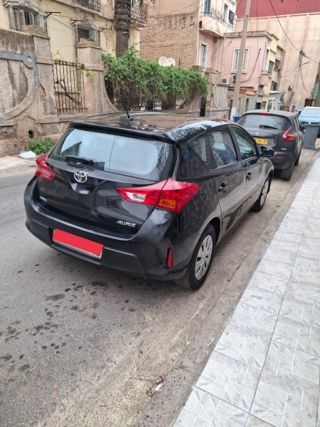 A vendre Toyota Auris - 11