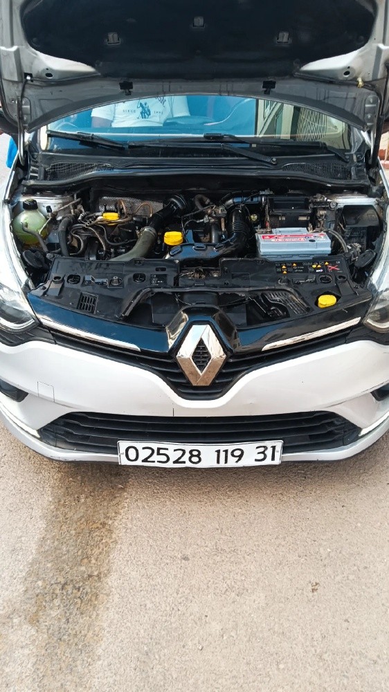 Renault clio 4 en vent  - 2