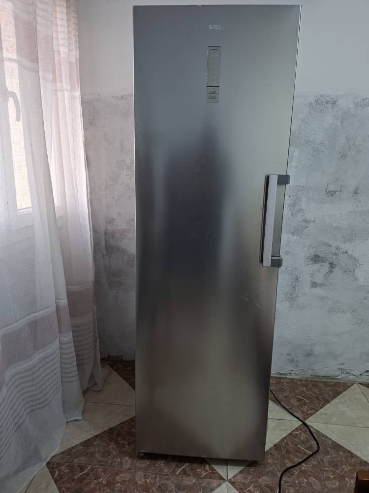 Frigo vertical iris - 2
