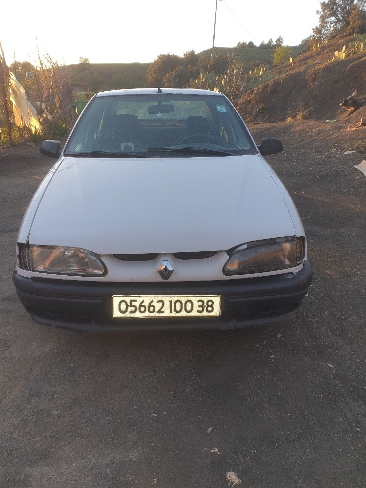 R19 Renault  - 3