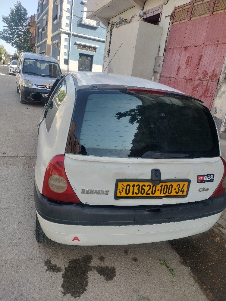 Renault clio en échange - 1