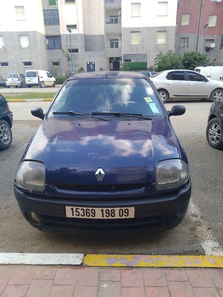 Renault clio  - 3