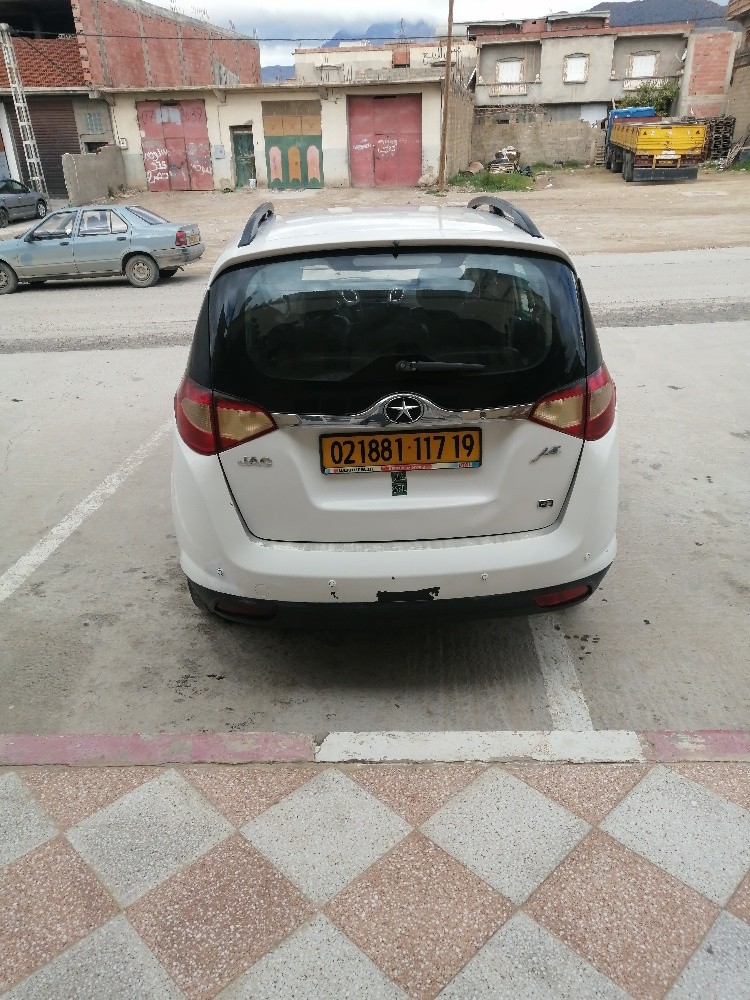 jac j6 2.0 L - 3