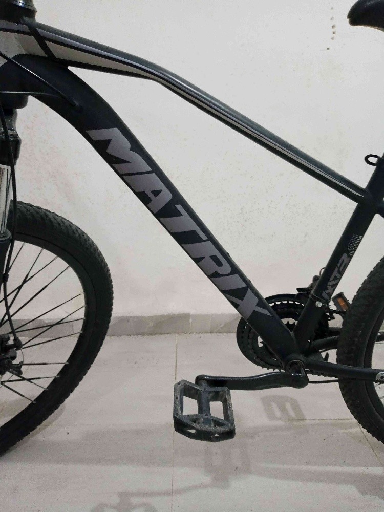 vélo normal marque de matrix - 1