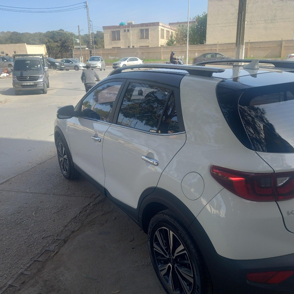 Kia  - 2