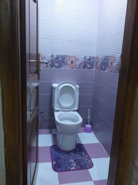 Vends maison comprenant un sous-sol, un rez-de-chaussée et un étage - 7
