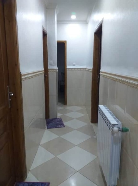 Vends maison comprenant un sous-sol, un rez-de-chaussée et un étage - 10