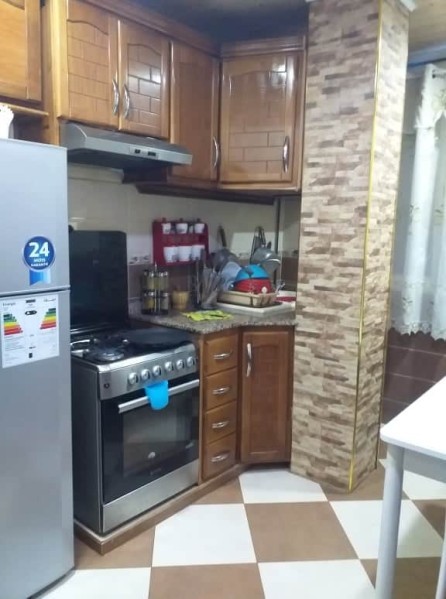 Vends maison comprenant un sous-sol, un rez-de-chaussée et un étage - 15