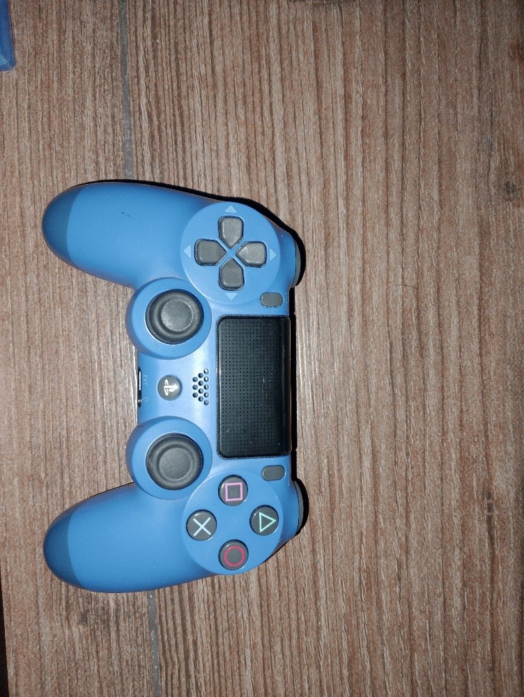 play station 4 slim en ligne - 2