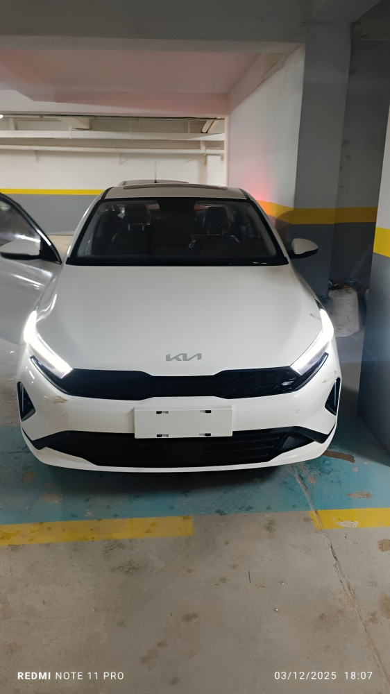 kia k3 2025 confort luxury 00 km - 2
