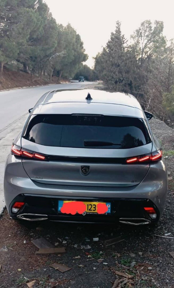 Peugeot 308 - 1