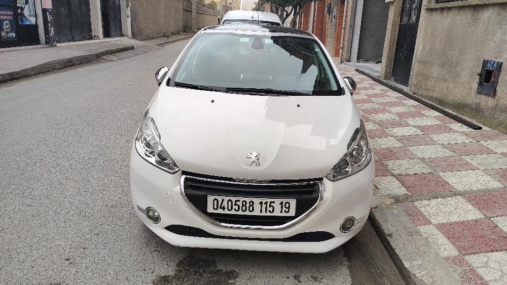 208 allure Peugeot  - 2